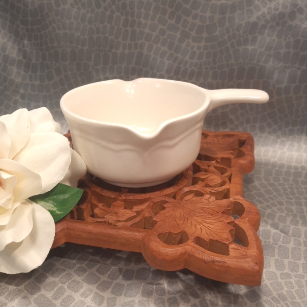 Pfaltzgraff Heirloom Stoneware Sauce Gravy Boat with Handle ▪︎ 6 oz.